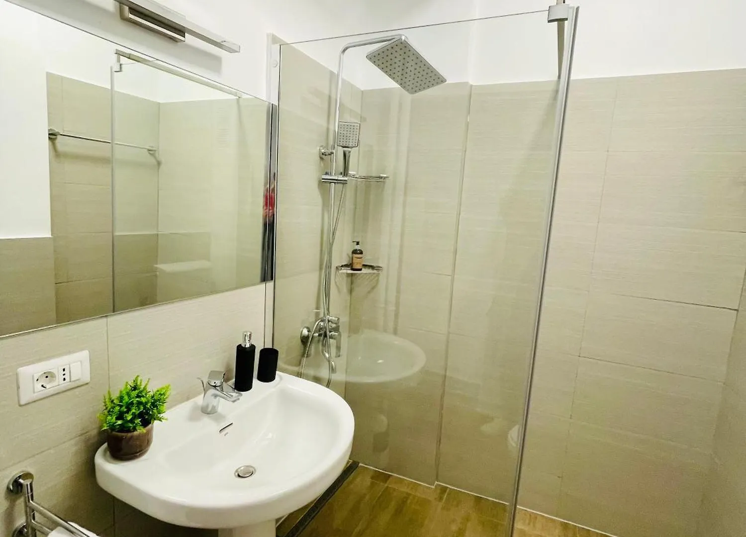 Metropole Apartments University Square Bucharest Romania